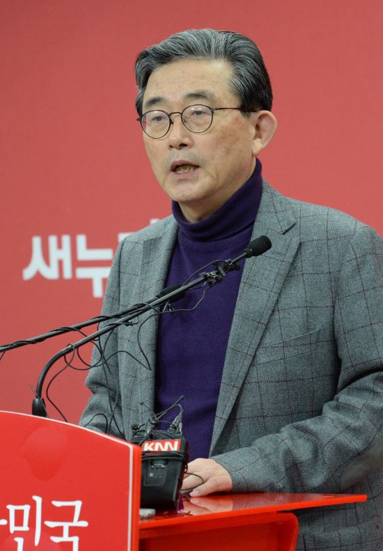 û,  ϸ鼭  õ 'û, ' ܸ   