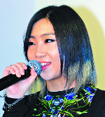 , YG Ằ 2NE1 3 ü  