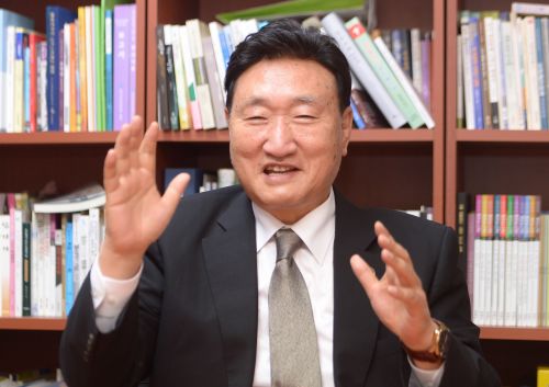 , 25 繫  翹  