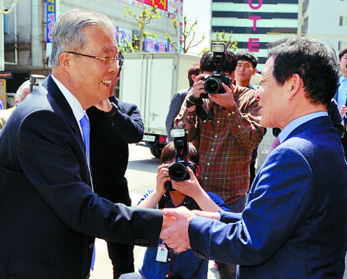 ‘김종인 없으면’… 더민주, 이번엔 전대 연기론 논쟁  