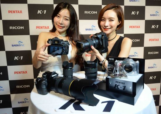 P&C Ź DSLR K-1 Ī  