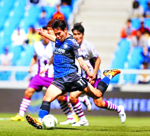  áαε    FC vs  ް õ Ƽ  