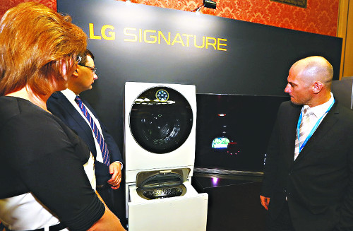 [] LG,   佺Ƽ Ŀ  