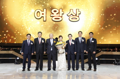 연 매출 180억 영업의 여왕, 그녀의 비결은?  