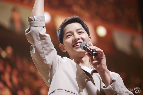 태양의후예 '송송커플' 송혜교 송중기, 면세점 모델 대결승자는?  