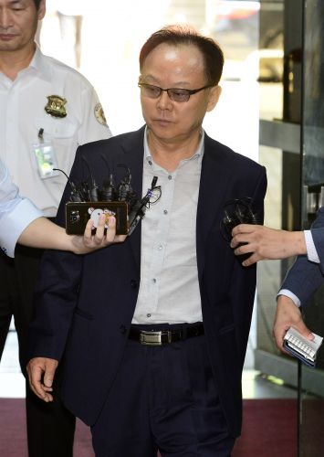 '200억원대 세금환급 사기' 기준 전 롯데물산 사장 구속  