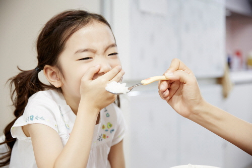 밥안먹는아기 먹이는 어린이종합영양제 7