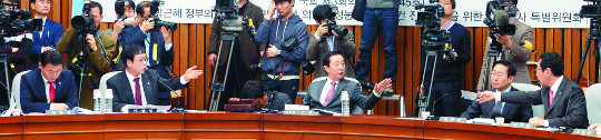 캴     1ð   