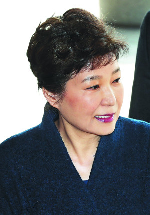 박 전 대통령, 혐의 직접 해명… 피의자 방어권 행사할 듯  