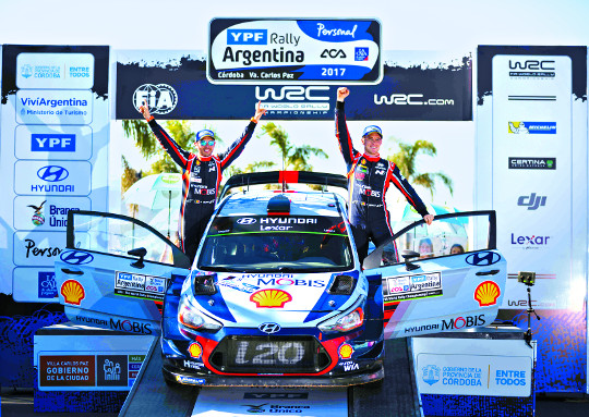  巤  WRC  ι°   