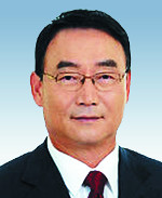  忡 α  