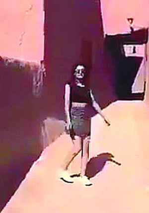 ϡü ر    α  