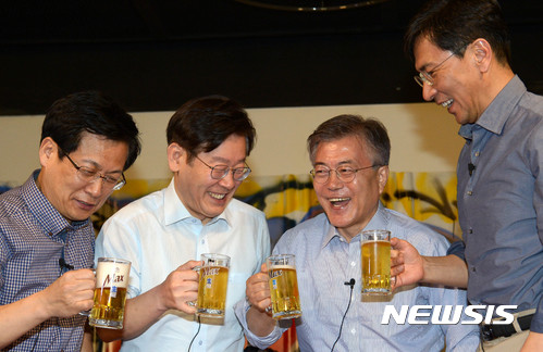  , 뼱  系  4ΰ  ڿּ û  