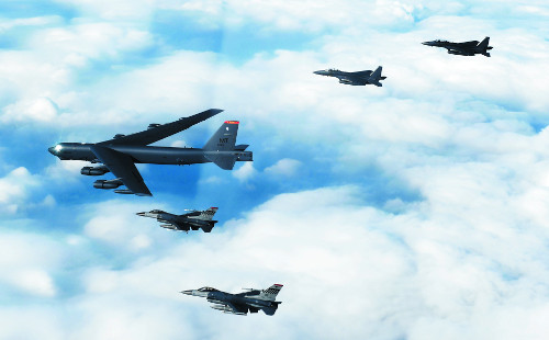 B-52,   ù 24ð  ü  