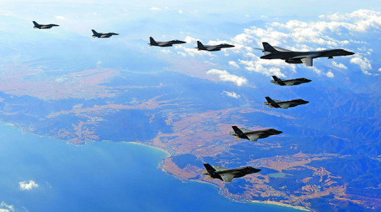 []   B-1B ȣϴ ۡڸ   
