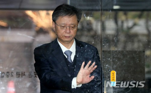 캴  ° ӿ  