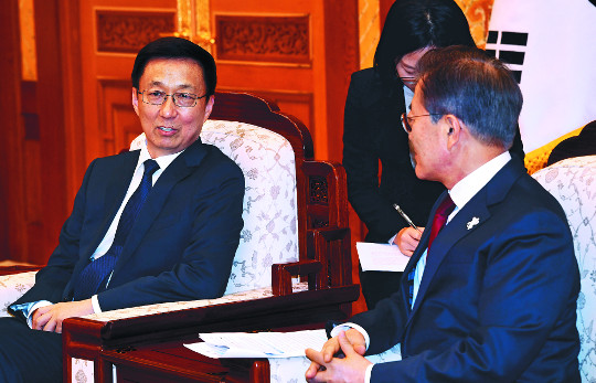    ڸ,  Ÿ vs  潺       