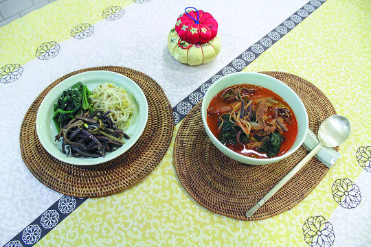 [And ] ѡäȣ   , ̻丮   
