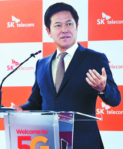 SKT    ٸ   ͡  