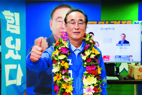  塯   ̼ ִ   弼 缱  