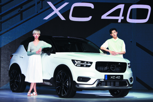 ,  弭  SUV    