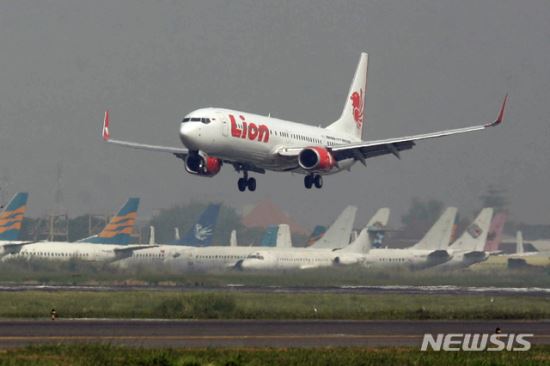  737 ƽ  ڸ ߶ 衱  