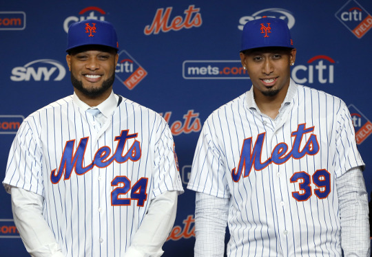 MLB   Ȱ  ϴ ŷ   