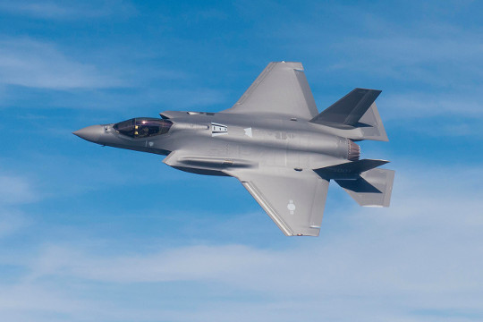 3 츮 F-35A ڽ   