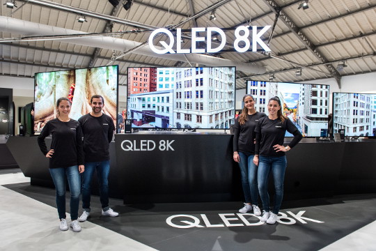 Ｚ, QLED TV    Ѵ  