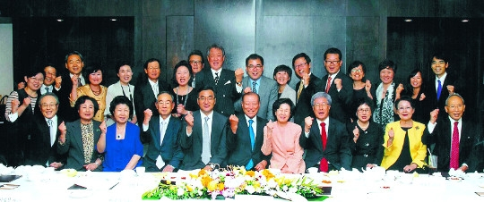 [ ] ̿븸 (19)   ð  ũõ CEO  Ἲ  